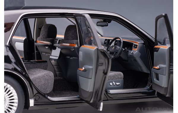 Bild 17 - Toyota Century 2018