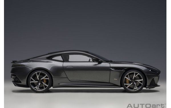 Bild 12 - Aston Martin DBS Superleggera