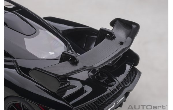 Bild 4 - McLaren Senna Stealth Cosmos