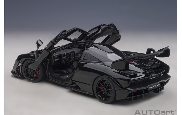 Bild 5 - McLaren Senna Stealth Cosmos