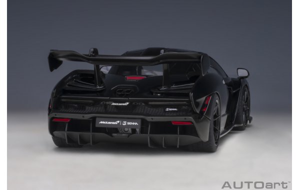 Bild 9 - McLaren Senna Stealth Cosmos