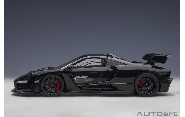 Bild 11 - McLaren Senna Stealth Cosmos