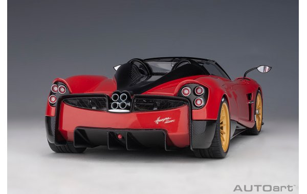 Bild 2 - Pagani Huayra Roadster 2017