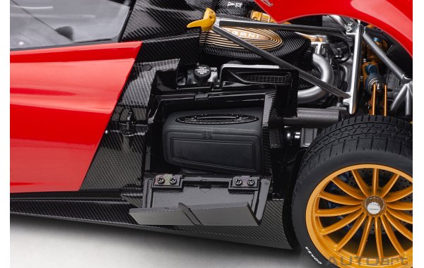 Bild 9 - Pagani Huayra Roadster 2017