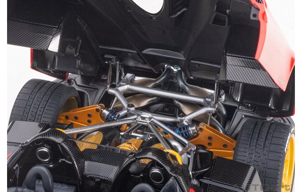 Bild 14 - Pagani Huayra Roadster 2017