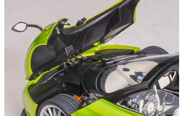 Bild 20 - Pagani Huayra Roadster 2017