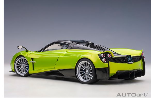 Bild 23 - Pagani Huayra Roadster 2017