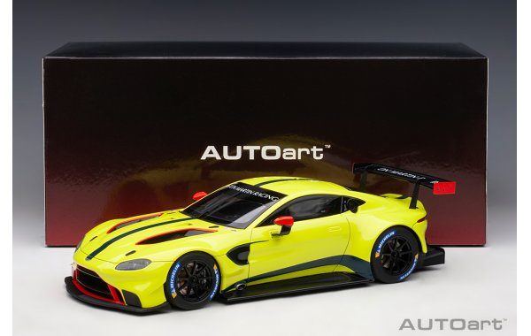 Bild 5 - Aston Martin Vantage GTE Le Mans pro 2018 Presentation Car