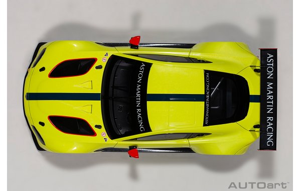 Bild 11 - Aston Martin Vantage GTE Le Mans pro 2018 Presentation Car