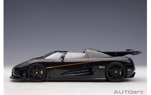 Bild 16 - Koenigsegg One 1 clear carbon