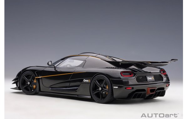 Bild 17 - Koenigsegg One 1 clear carbon