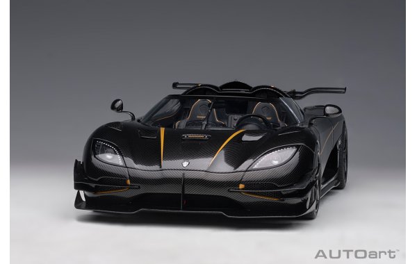 Bild 22 - Koenigsegg One 1 clear carbon
