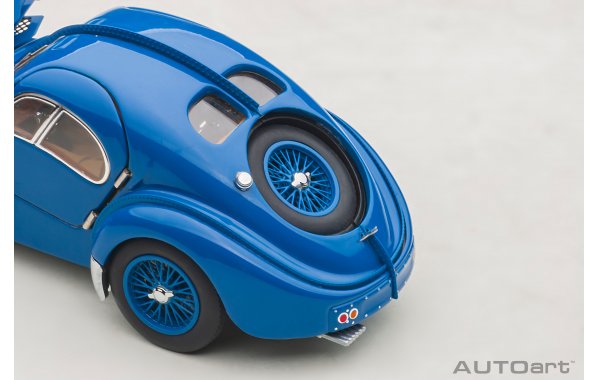 Bild 9 - Bugatti Typ 57 SC Atlantic Speichenrder