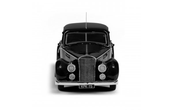 Bild 4 - Invicta Schwarzer Prinz Limousine von Charlesworth 1948
