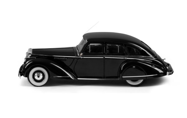 Bild 7 - Invicta Schwarzer Prinz Limousine von Charlesworth 1948