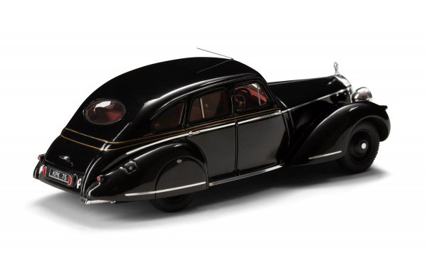 Bild 8 - Invicta Schwarzer Prinz Limousine von Charlesworth 1946