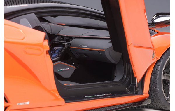 Bild 2 - Lamborghini Centenario 2016