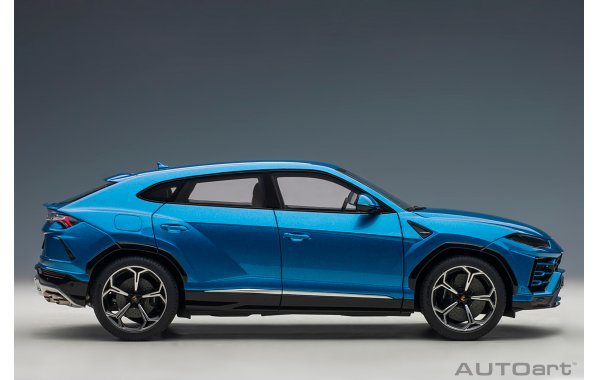 Bild 17 - Lamborghini Urus blue Eleos