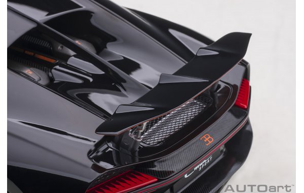 Bild 6 - Bugatti Chiron Sport nocturne black