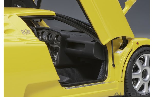 Bild 18 - Bugatti EB110 SS giallo bugatti