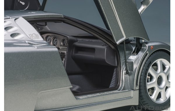 Bild 18 - Bugatti EB110 SS Grigio Metallizzato