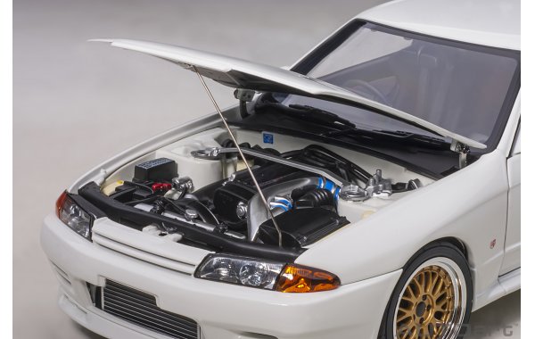 Bild 3 - Nissan Skyline GT-R R32 Wangan Midnight Reina 30th anniversary