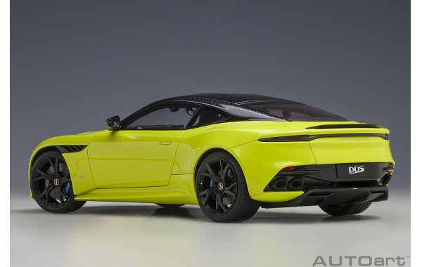 Bild 2 - Aston Martin DBS Superleggera lime essence