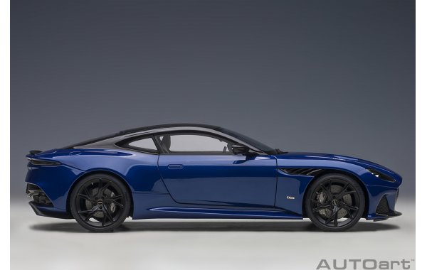 Bild 12 - Aston Martin DBS Superleggera Zaffre Blue