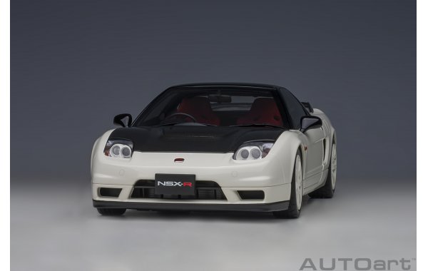 Bild 10 - Honda NSX-R 2019 NA2 white black carbon