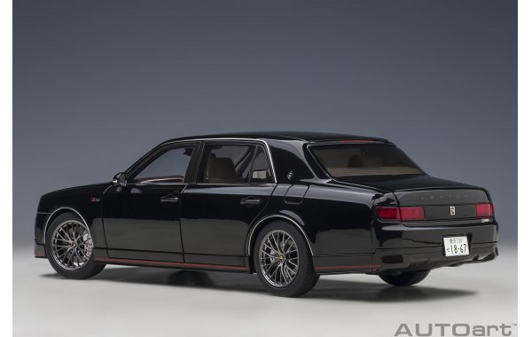 Bild 2 - Toyota Century GRMN Luxuslimousine