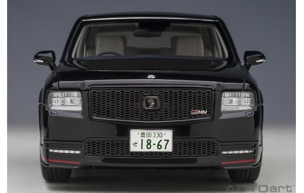 Bild 13 - Toyota Century GRMN Luxuslimousine