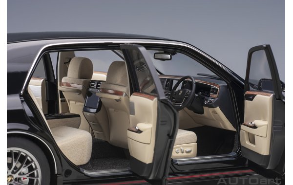 Bild 18 - Toyota Century GRMN Luxuslimousine