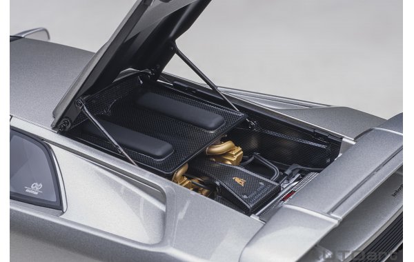 Bild 6 - Lamborghini Diablo SE30 Jota Titanio