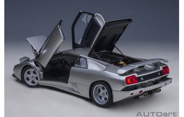 Bild 7 - Lamborghini Diablo SE30 Jota Titanio