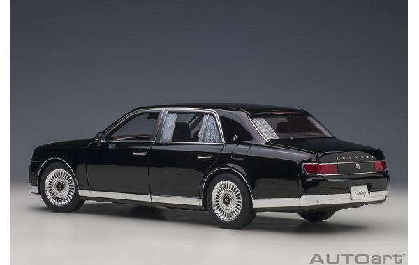 Bild 2 - Toyota Century special edition mit Vorhngen