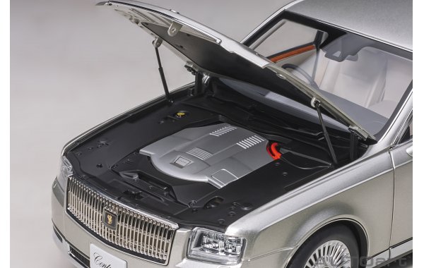 Bild 3 - Toyota Century special edition mit Vorhngen