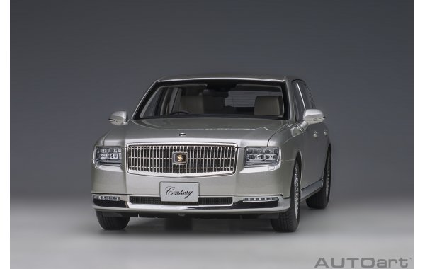 Bild 8 - Toyota Century special edition mit Vorhngen