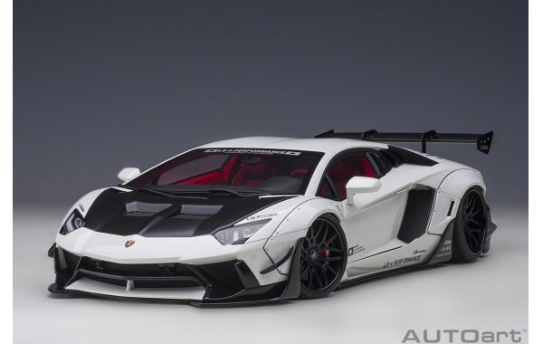 Bild 7 - Liberty Walk LB-works Lamborghini Aventador limited