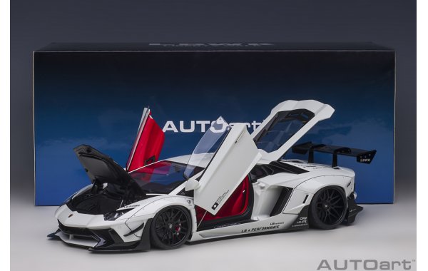 Bild 10 - Liberty Walk LB-works Lamborghini Aventador limited
