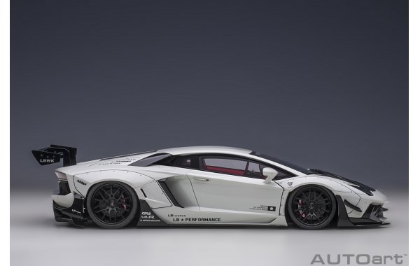 Bild 12 - Liberty Walk LB-works Lamborghini Aventador limited