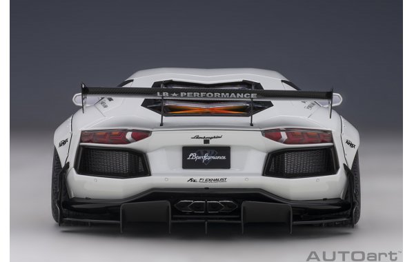 Bild 14 - Liberty Walk LB-works Lamborghini Aventador limited