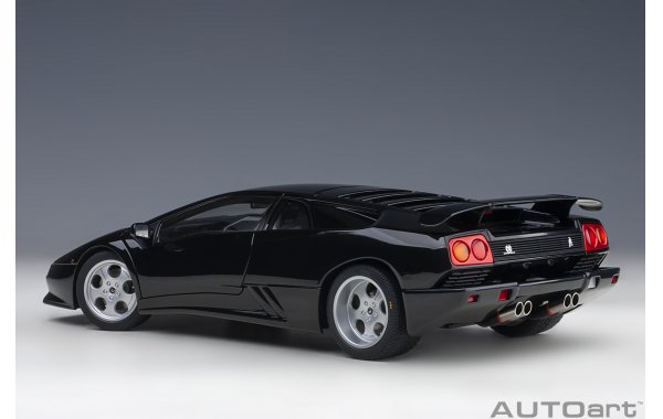 Bild 2 - Lamborghini Diablo SE30 deep black metallic