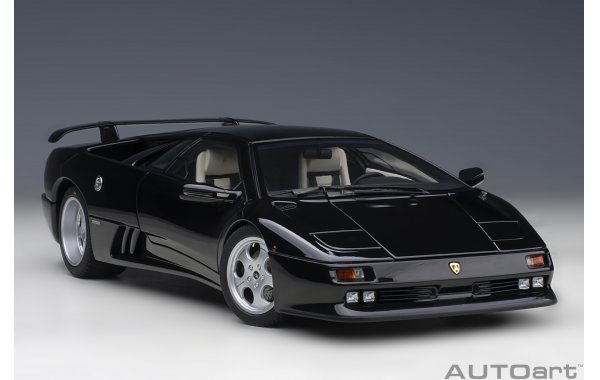 Bild 10 - Lamborghini Diablo SE30 deep black metallic