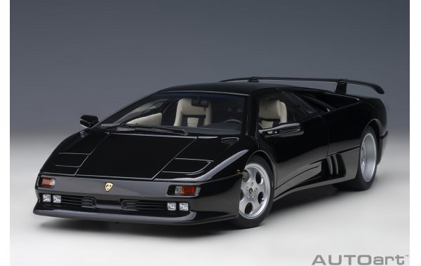 Bild 11 - Lamborghini Diablo SE30 deep black metallic