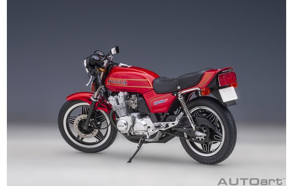 Bild 2 - Honda CB750F Baribari Legend Koma Gun