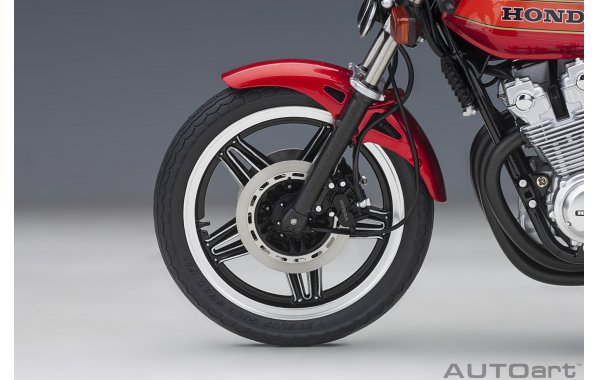 Bild 20 - Honda CB750F Baribari Legend Koma Gun