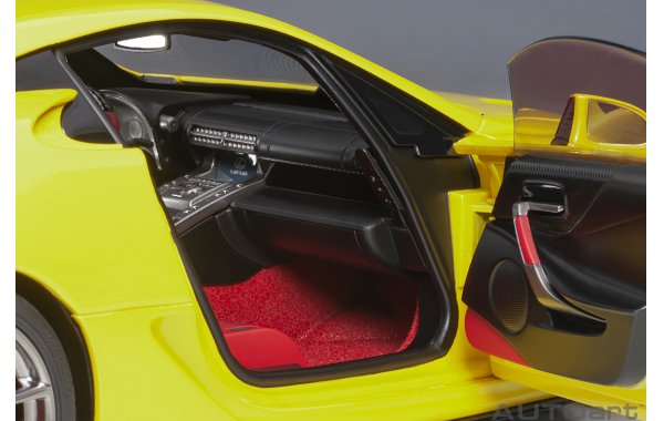 Bild 22 - Lexus LFA 2010 pearl yellow