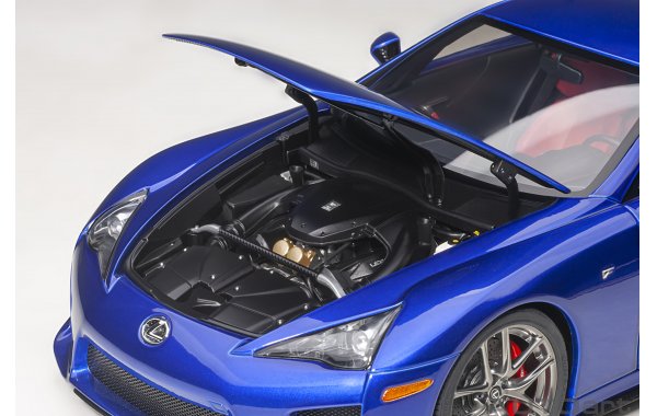 Bild 3 - Lexus LFA Pearl Blue