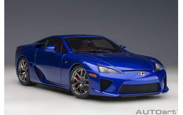 Bild 10 - Lexus LFA Pearl Blue