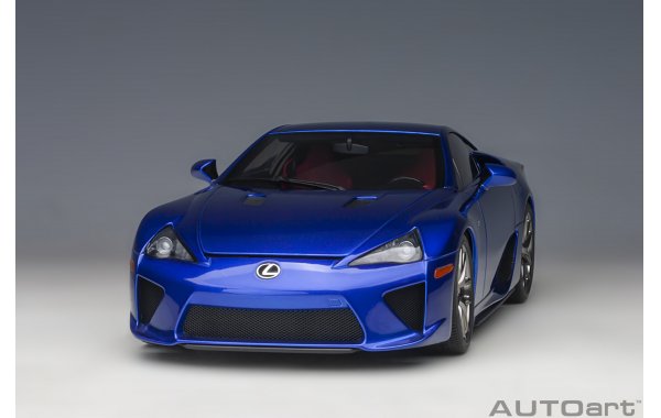 Bild 12 - Lexus LFA Pearl Blue